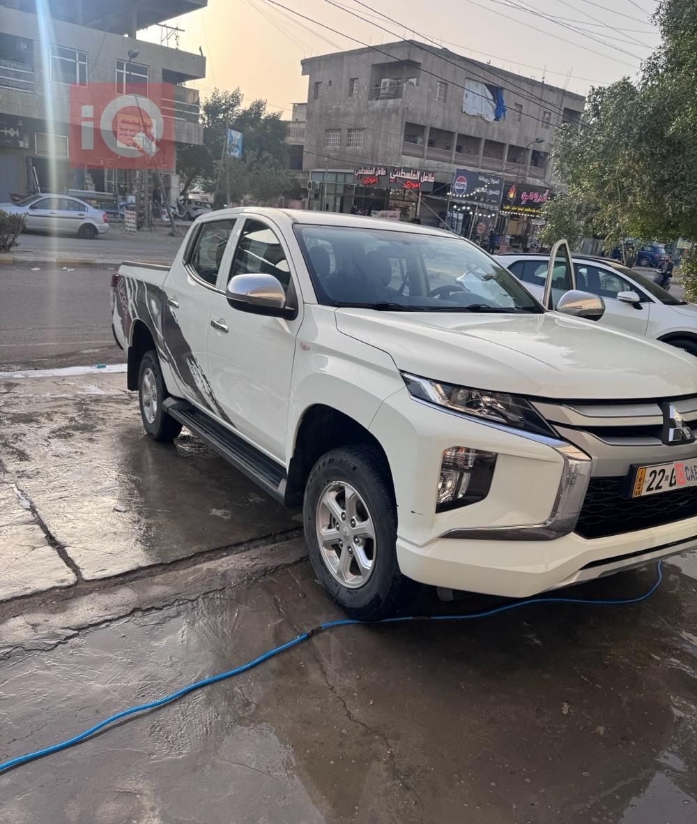 میتسوبیشی L200
